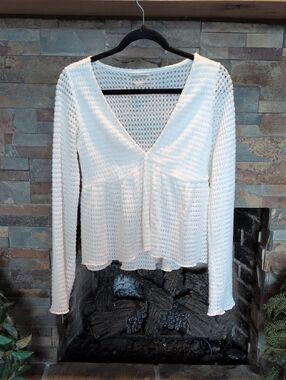 Urban Outfitters White Open-Knit V-Neck Peplum Long Sleeve Top